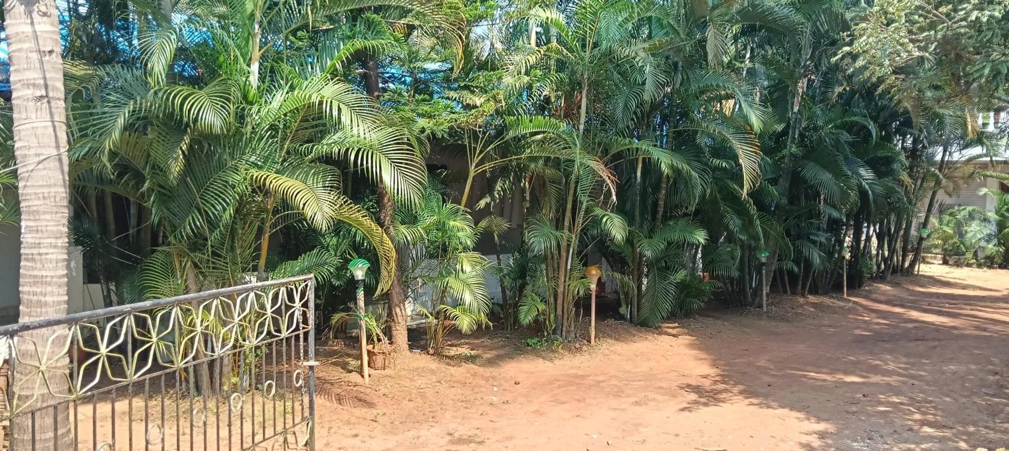 Casa Beach Hut Resort Палолем Екстериор снимка