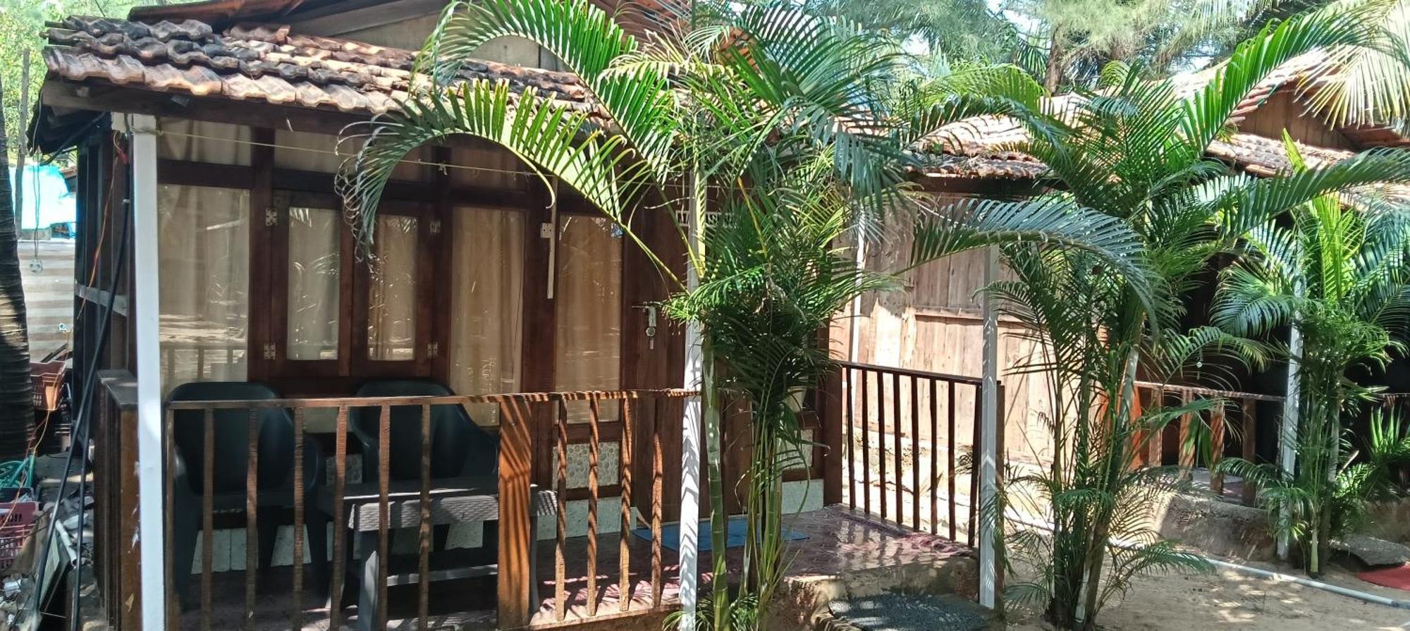 Casa Beach Hut Resort Палолем Екстериор снимка