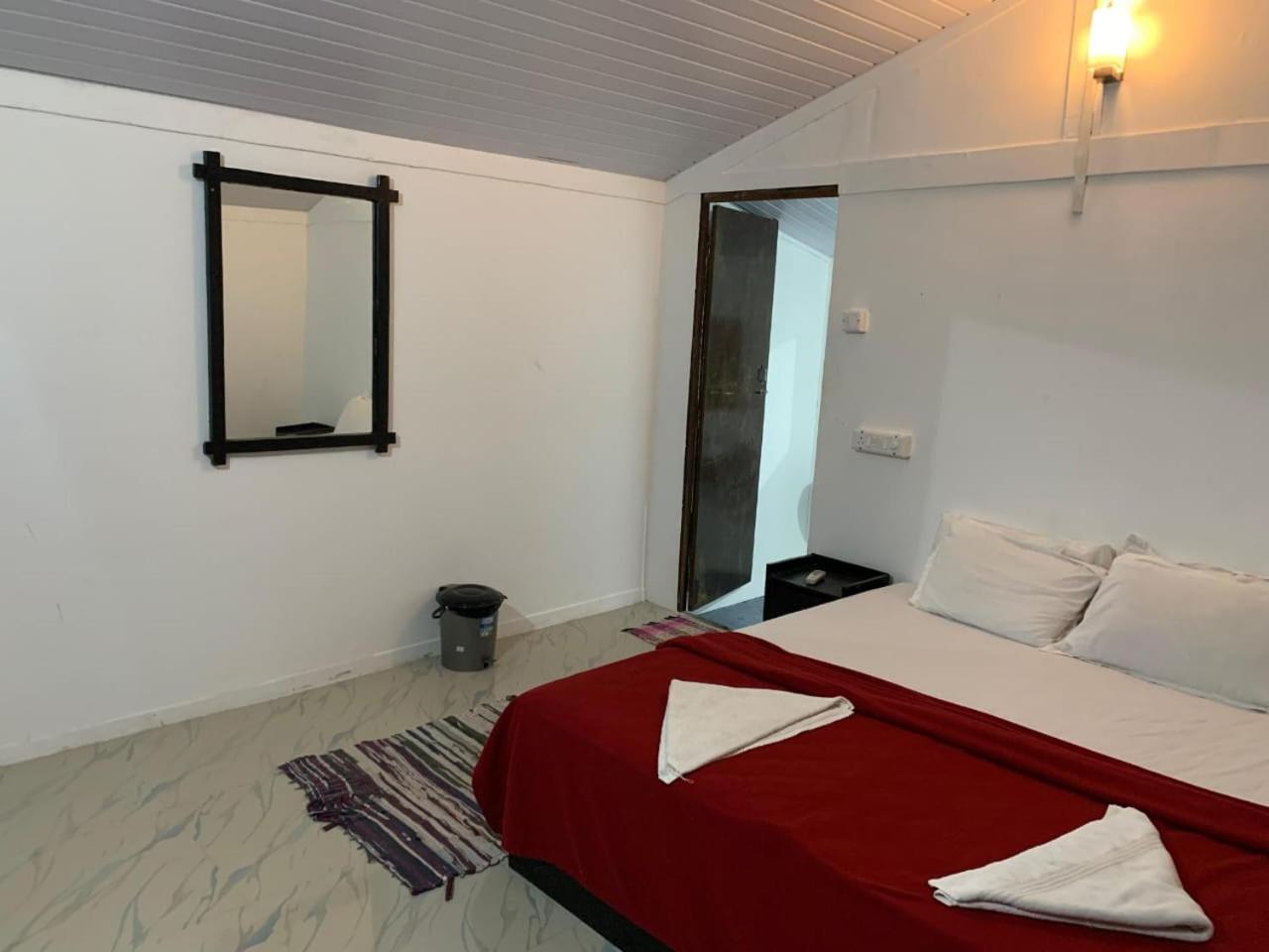 Casa Beach Hut Resort Палолем Екстериор снимка